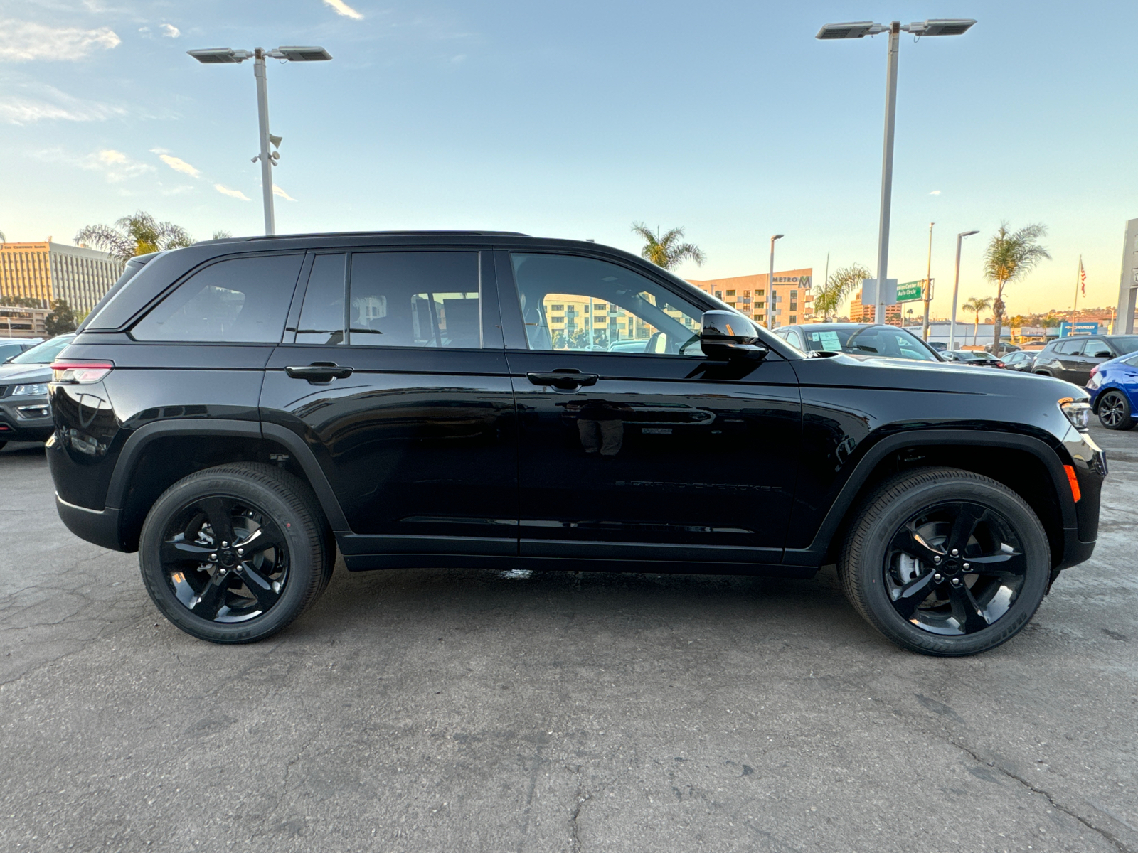 2025 Jeep Grand Cherokee Altitude X 7