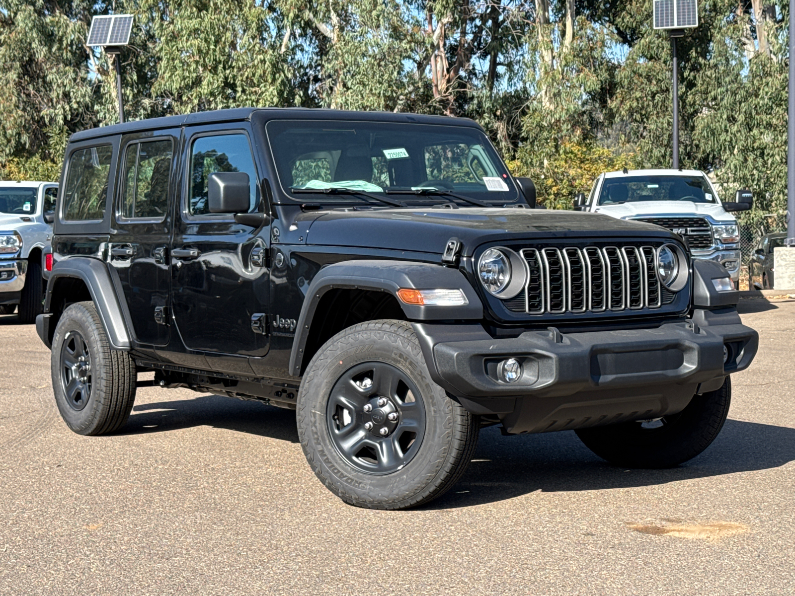 2025 Jeep Wrangler Sport 2