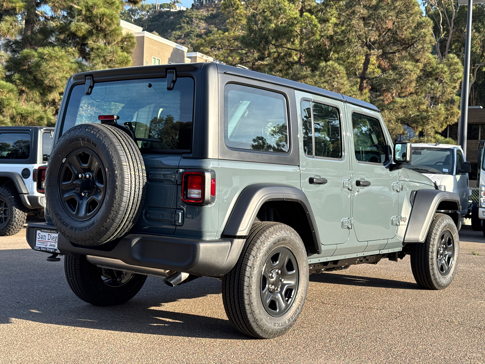 2025 Jeep Wrangler Sport 10