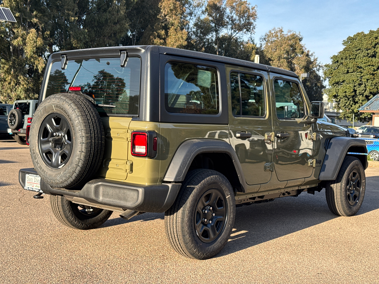 2025 Jeep Wrangler Sport 27