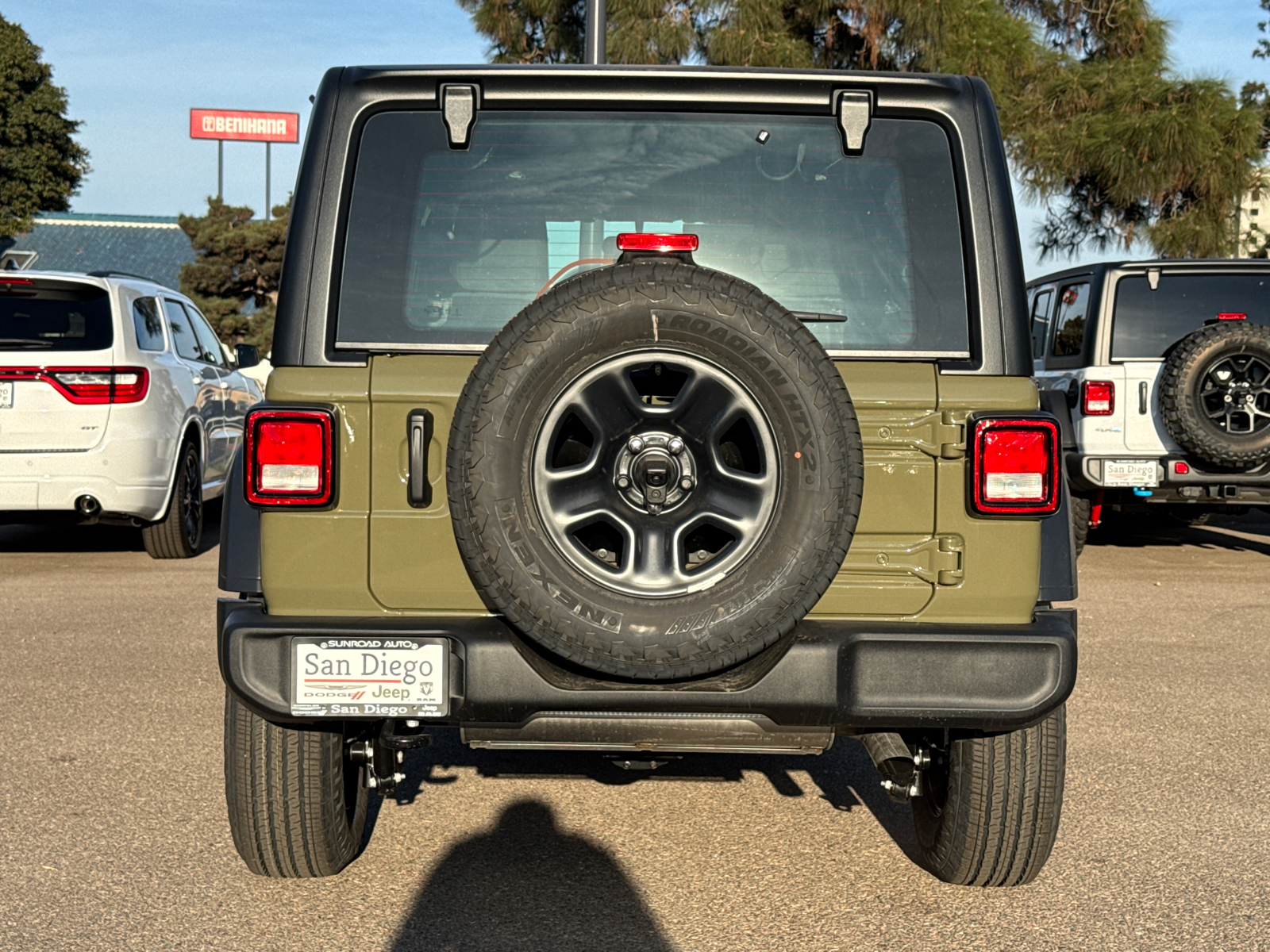 2025 Jeep Wrangler Sport 28