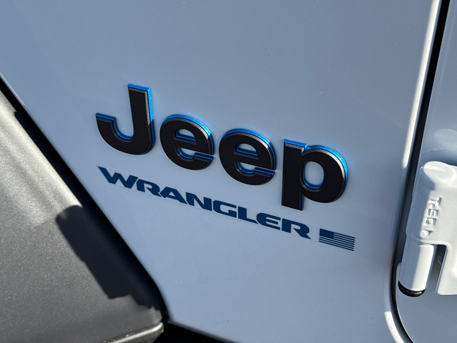 2025 Jeep Wrangler Willys 4xe 13