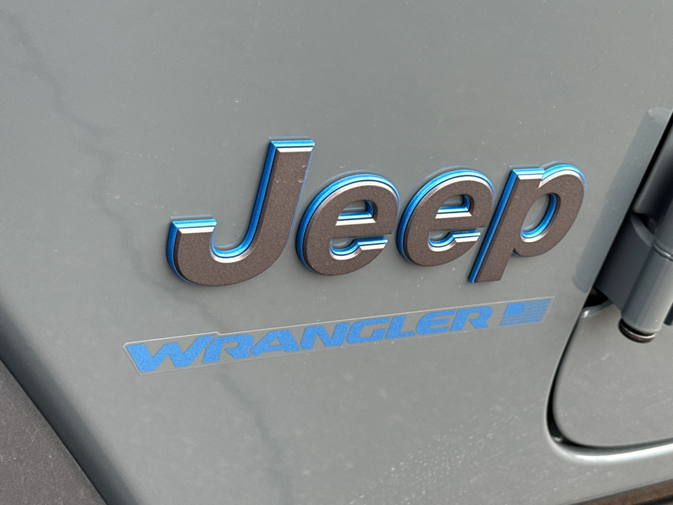 2025 Jeep Wrangler Willys 4xe 4