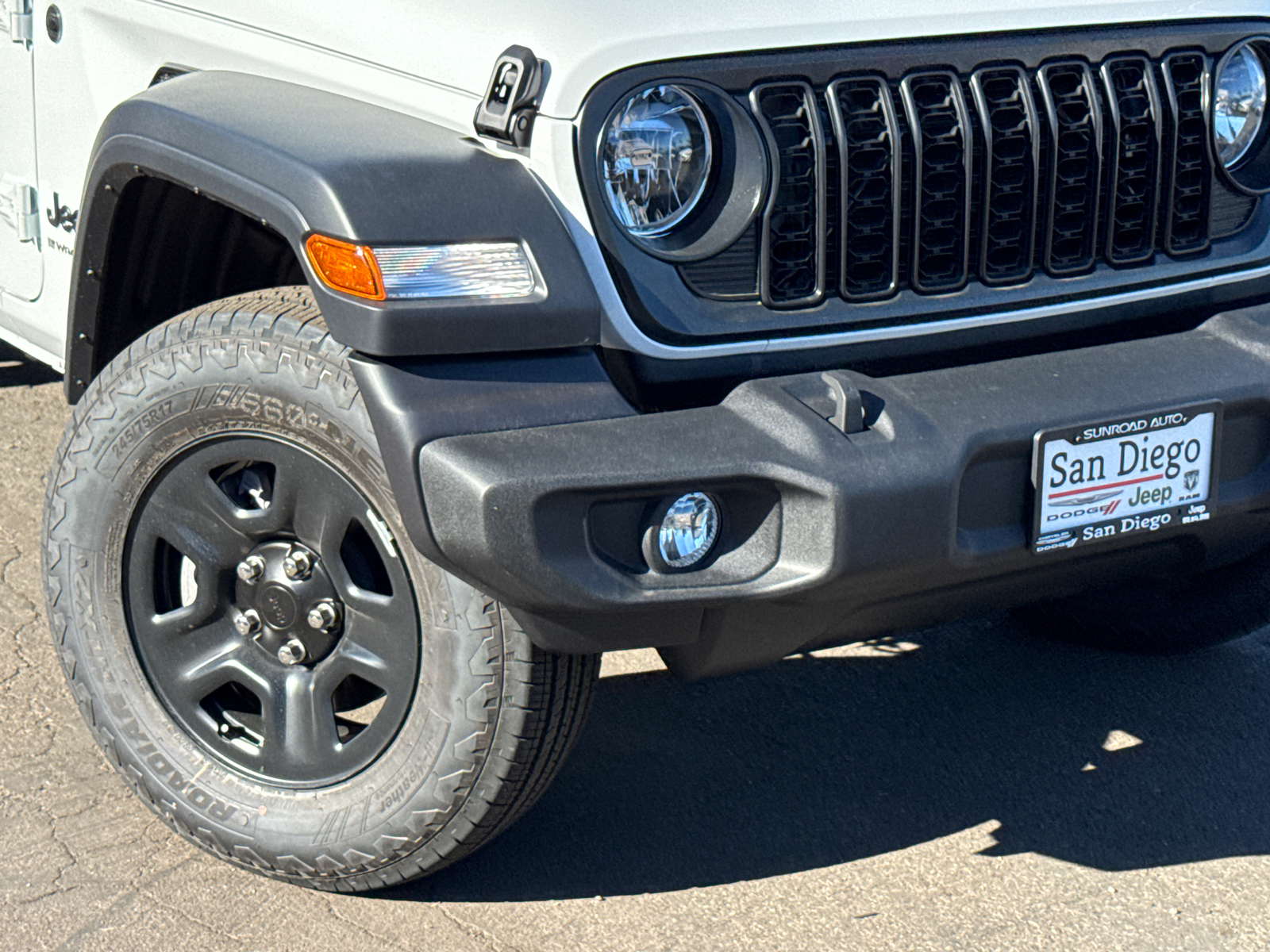 2025 Jeep Wrangler Sport 3