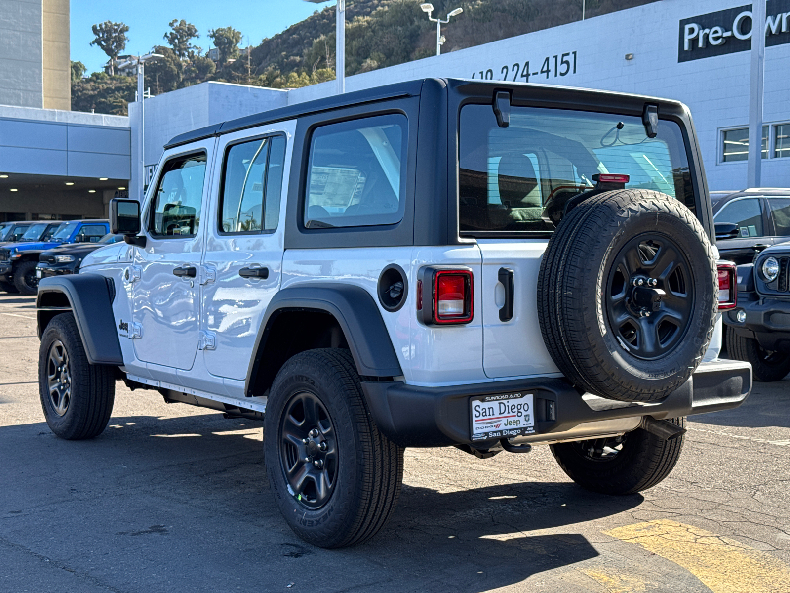 2025 Jeep Wrangler Sport 12