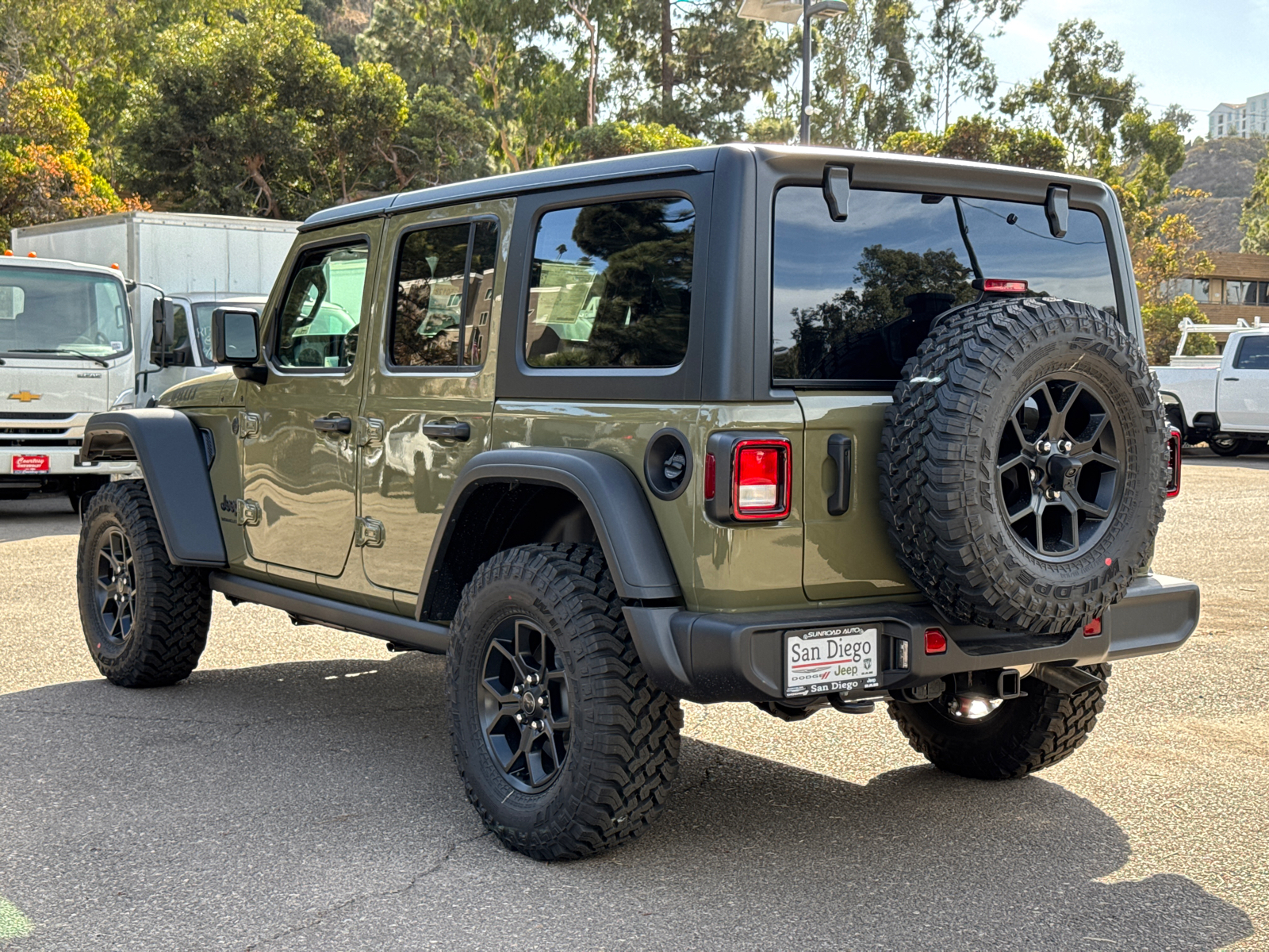 2025 Jeep Wrangler Willys 12