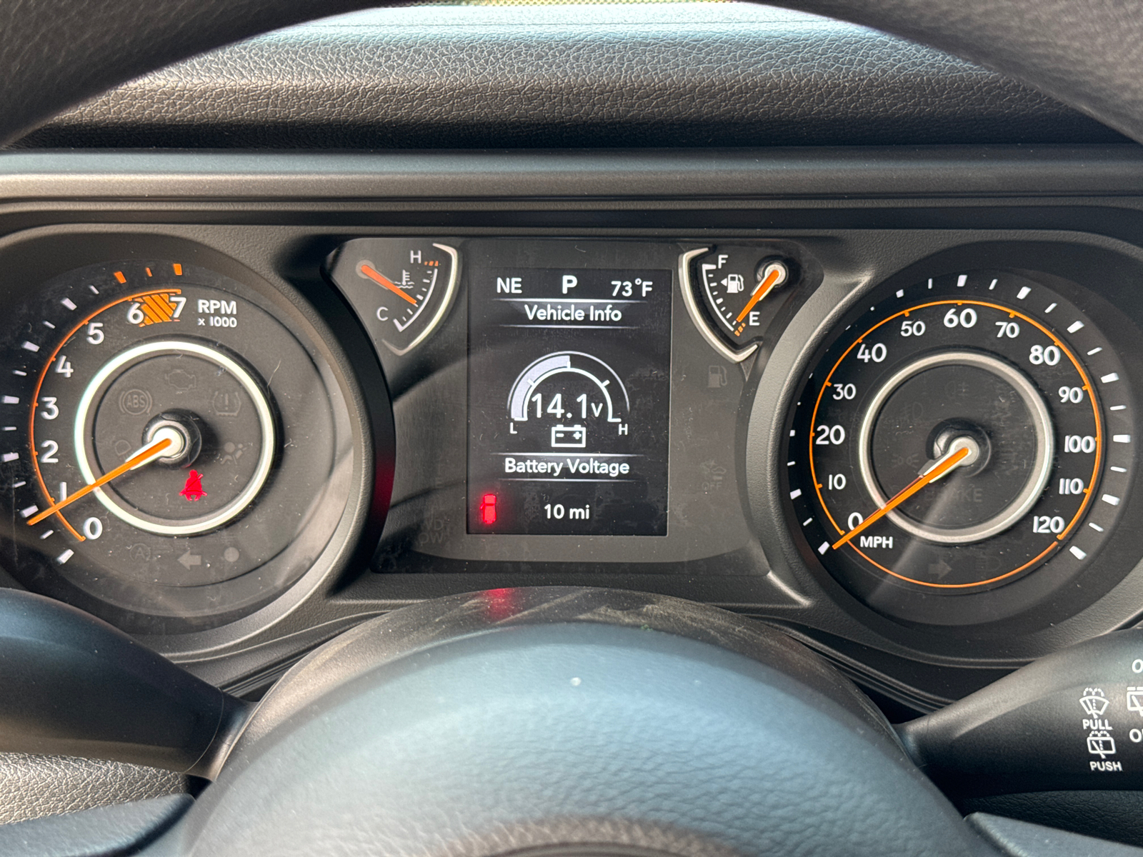 2025 Jeep Wrangler Sport 32