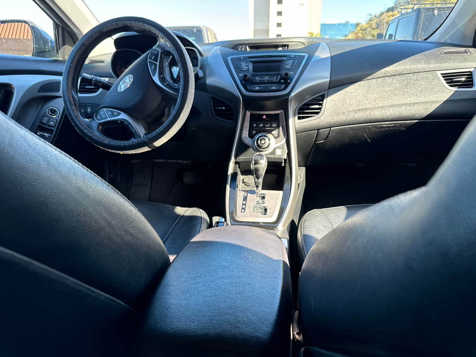 2013 Hyundai ELANTRA  5