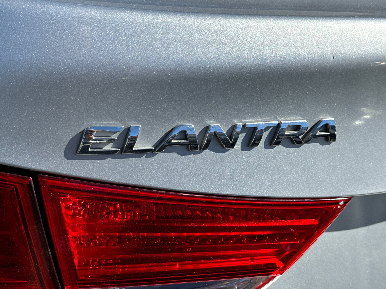 2013 Hyundai ELANTRA  8