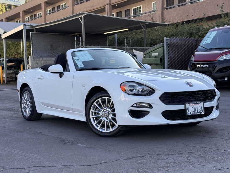 2018 Fiat 124 Spider Classica 2