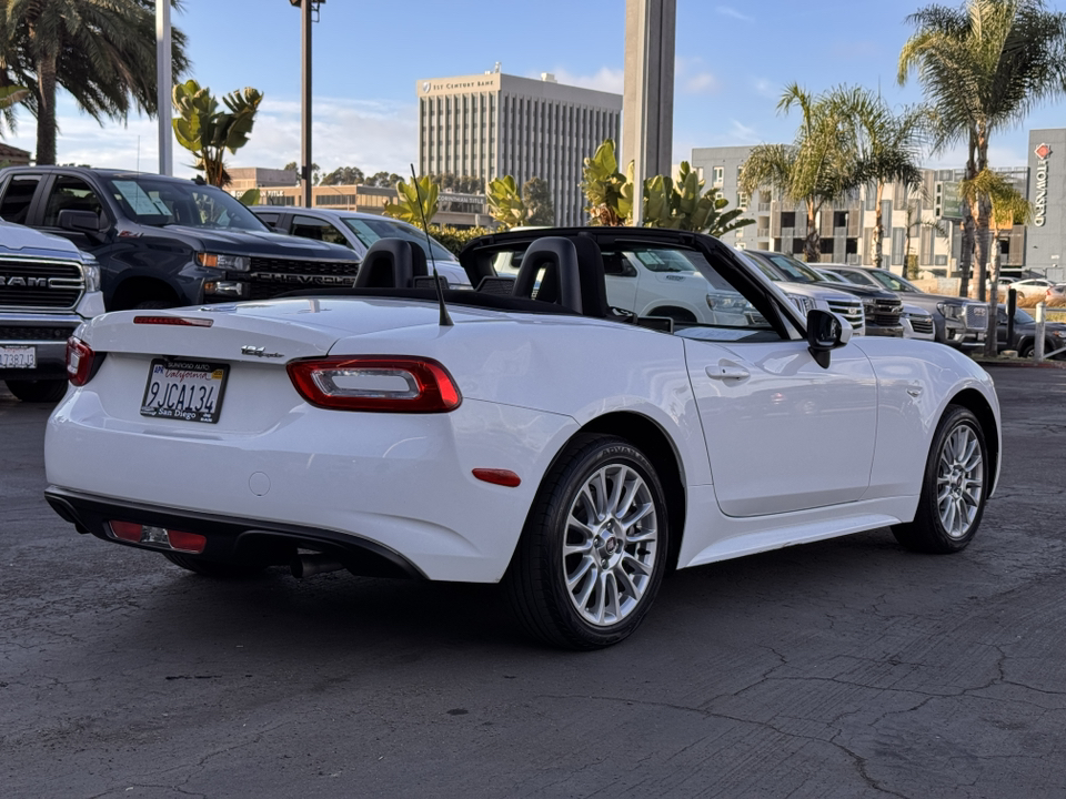 2018 Fiat 124 Spider Classica 8