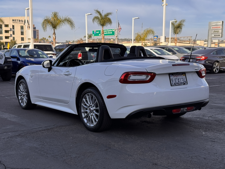 2018 Fiat 124 Spider Classica 10