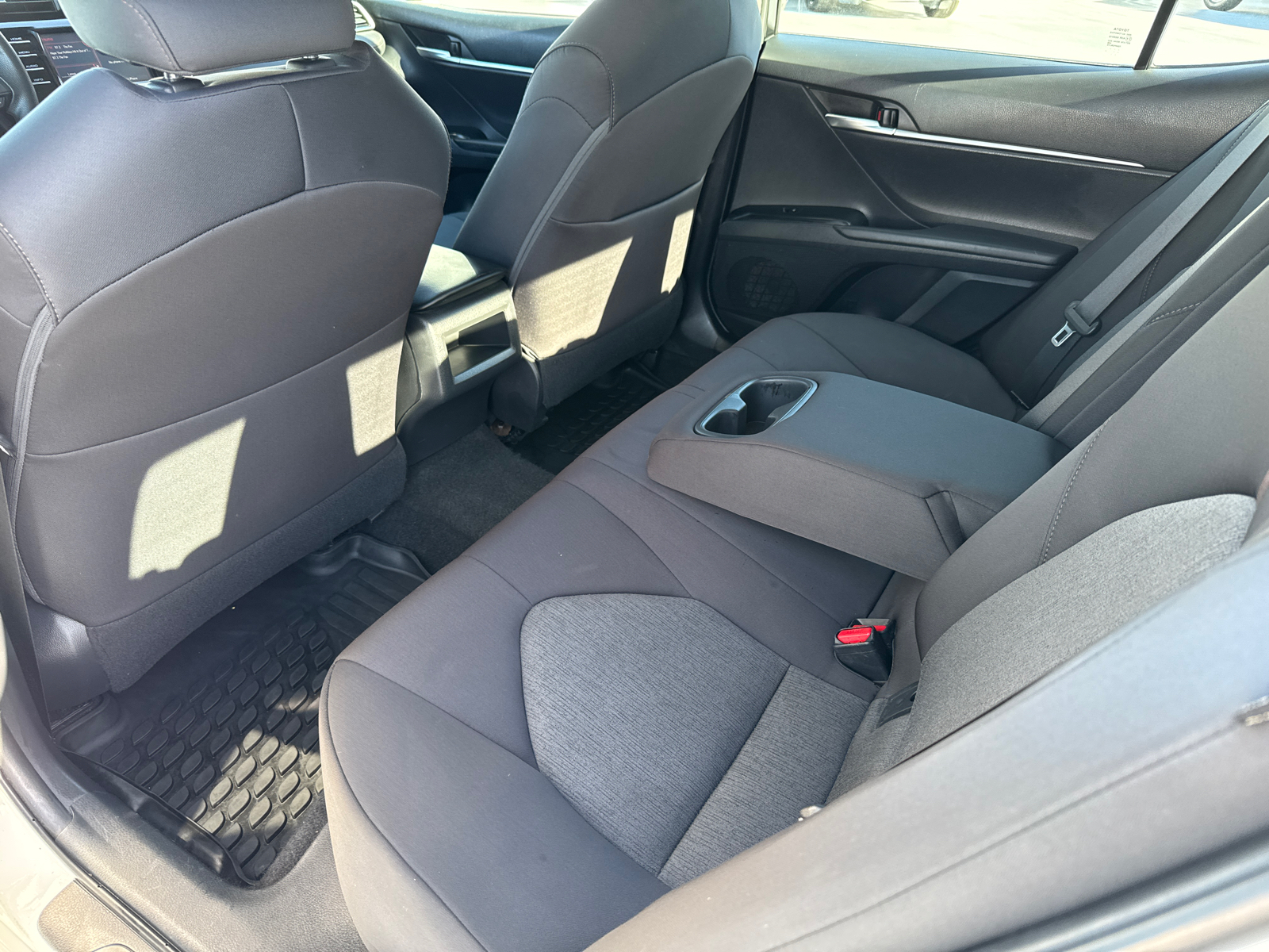 2018 Toyota Camry L 18