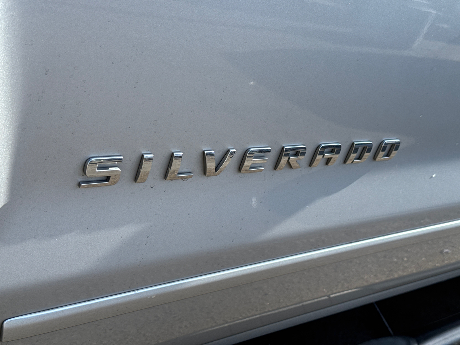 2018 Chevrolet Silverado 1500 LT 3