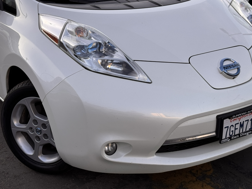 2014 Nissan Leaf SV 3