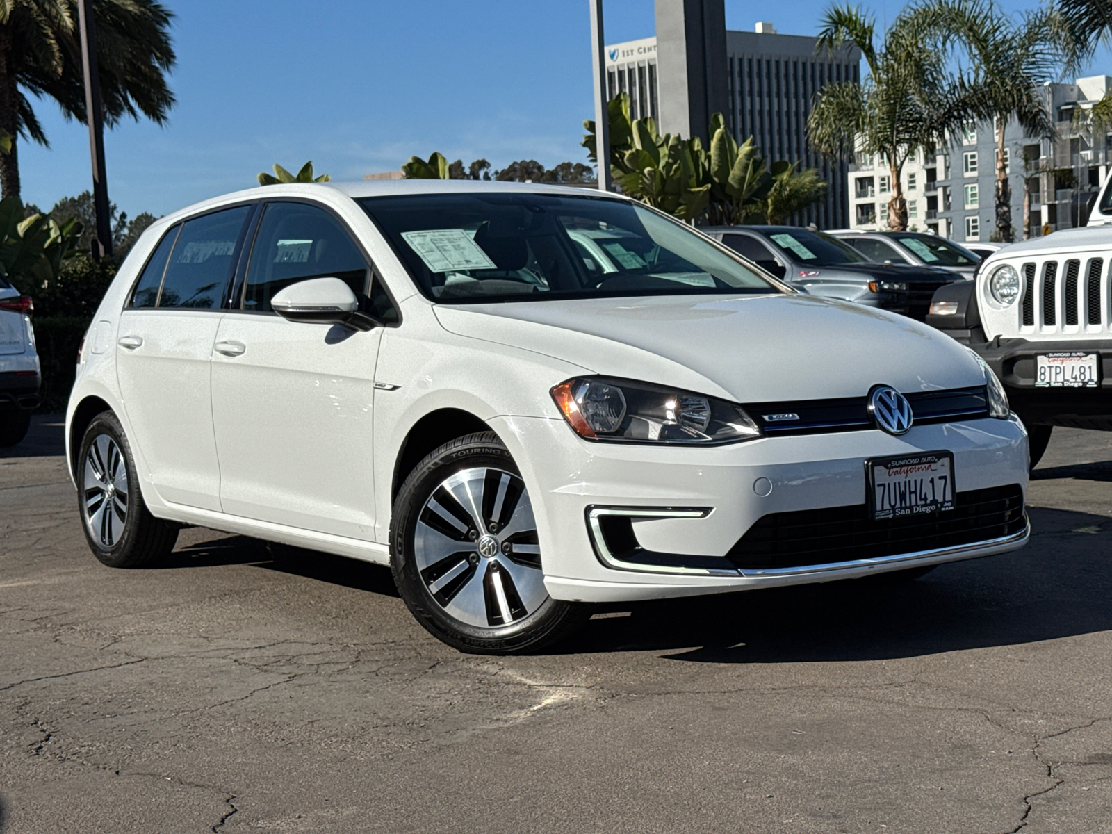 2016 Volkswagen e-Golf SE 2