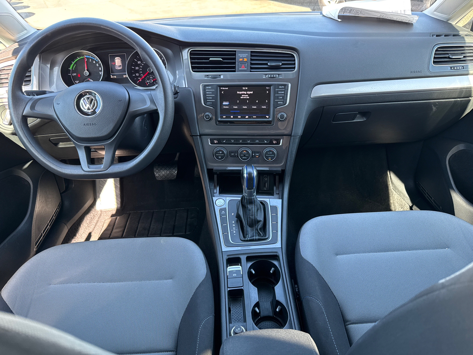 2016 Volkswagen e-Golf SE 20