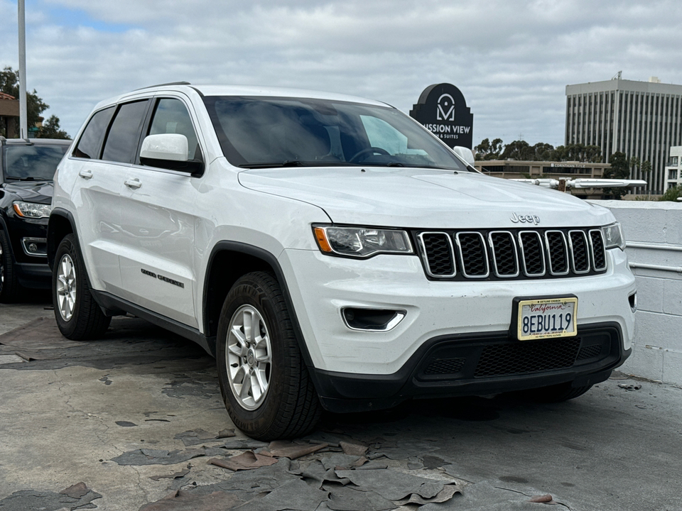 2019 Jeep Grand Cherokee Laredo 11