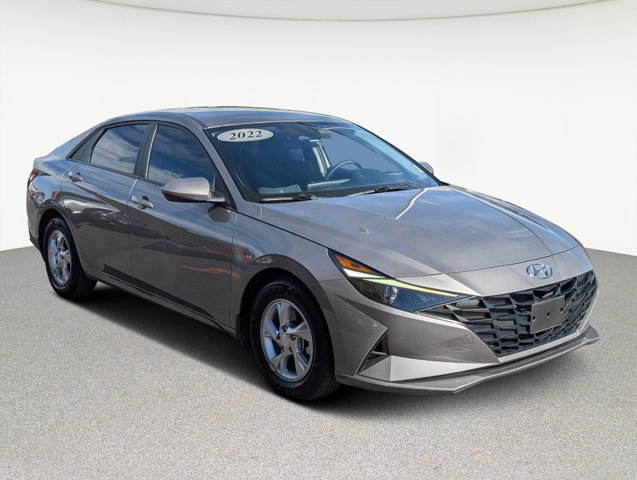 2022 Hyundai Elantra SE 3