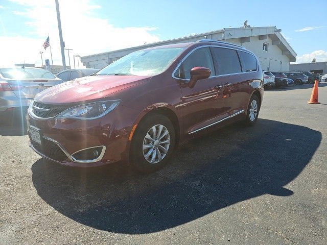 2018 Chrysler Pacifica Touring L 2