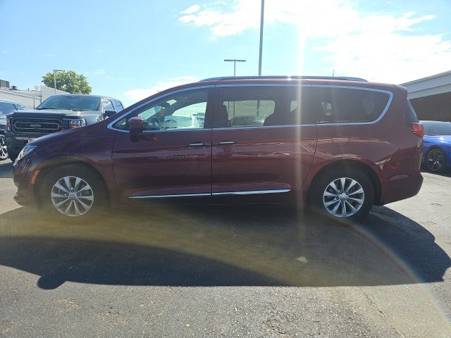 2018 Chrysler Pacifica Touring L 3