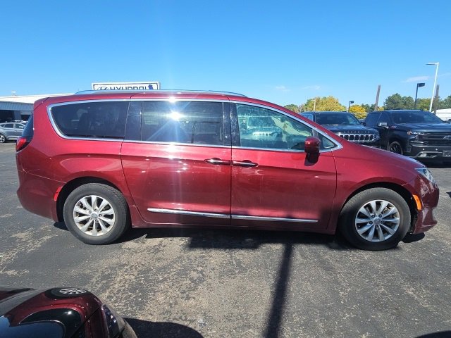 2018 Chrysler Pacifica Touring L 5