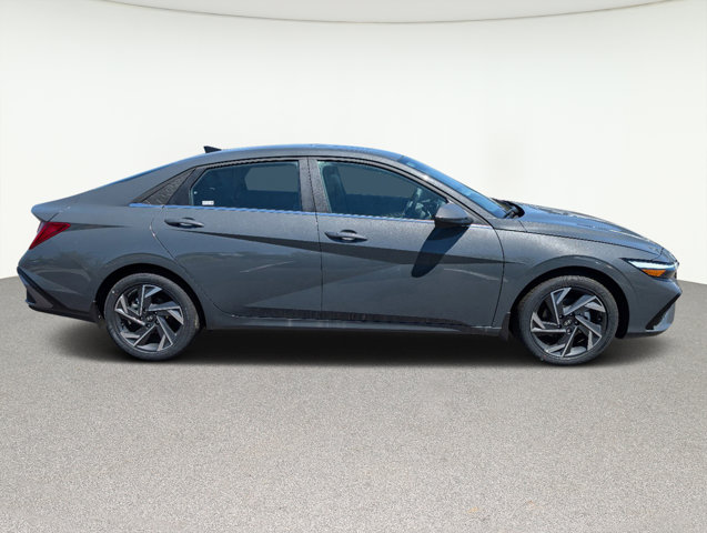 2024 Hyundai Elantra SEL 4