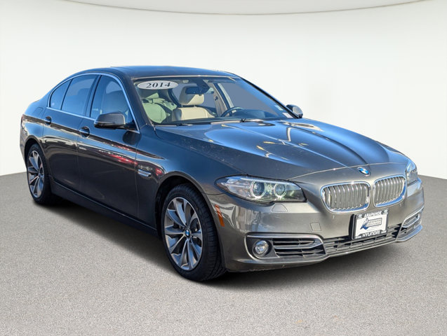 2014 BMW 5 Series 528i xDrive 3