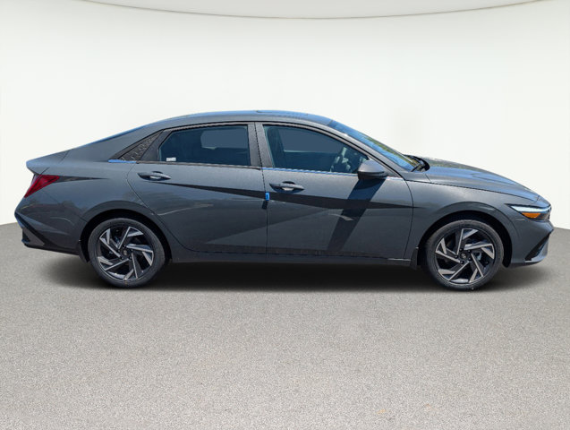 2024 Hyundai Elantra SEL 4