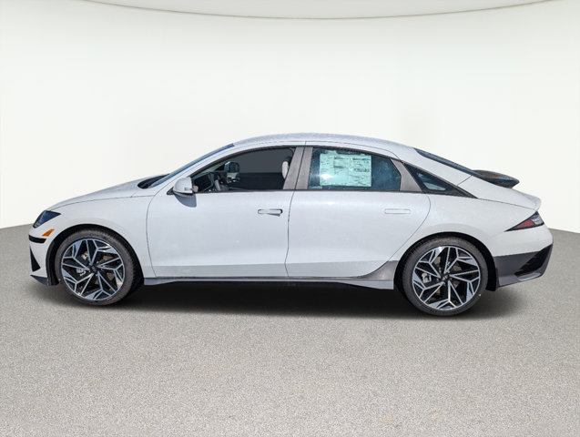 2024 Hyundai IONIQ 6 SEL 8