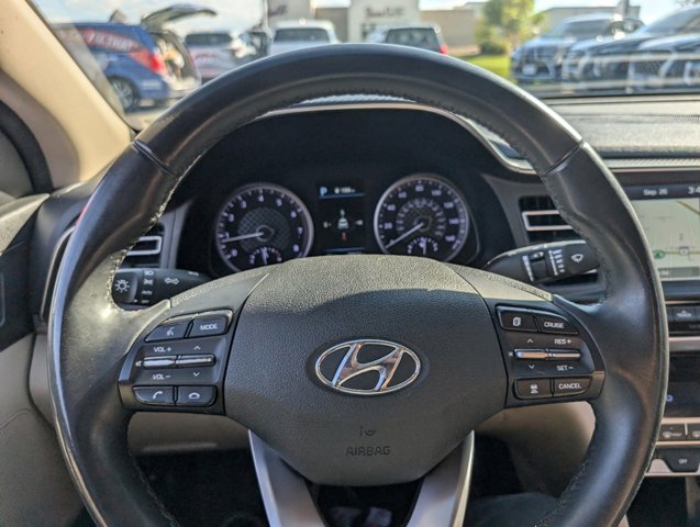 2020 Hyundai Elantra Limited 27