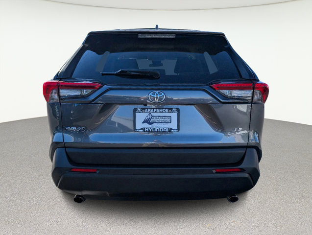 2021 Toyota RAV4 LE 4