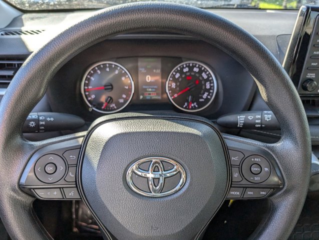 2021 Toyota RAV4 LE 24