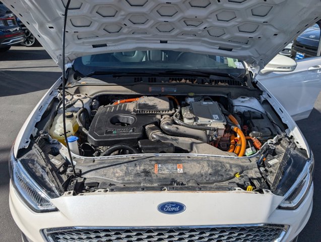 2020 Ford Fusion Plug-In Hybrid Titanium 11