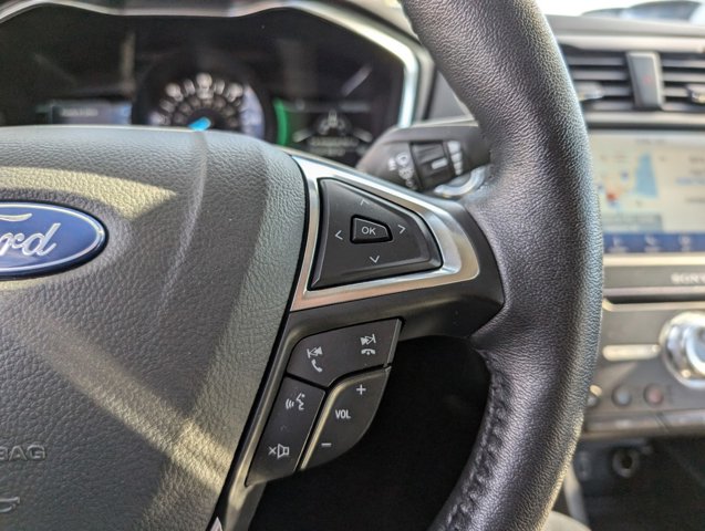 2020 Ford Fusion Plug-In Hybrid Titanium 26