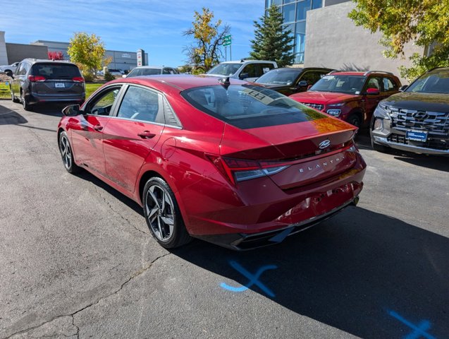 2022 Hyundai Elantra Limited 7