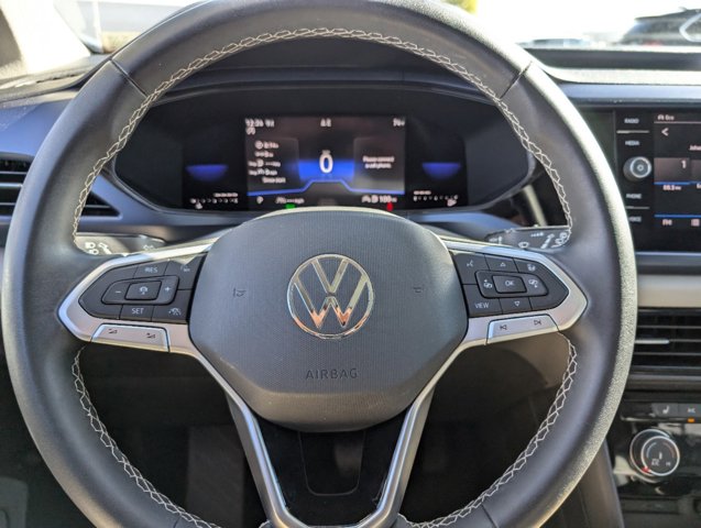 2023 Volkswagen Taos SE 27