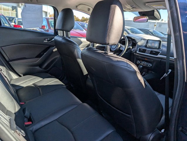 2018 Mazda Mazda3 5-Door Touring 20