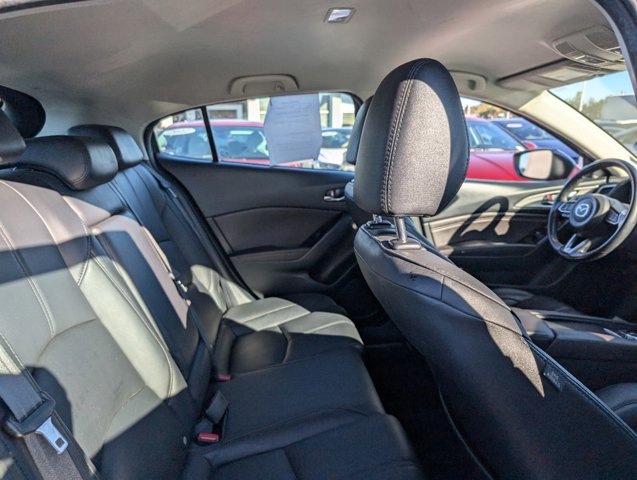 2018 Mazda Mazda3 5-Door Touring 21