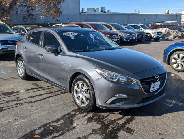 2016 Mazda Mazda3 i Sport 3