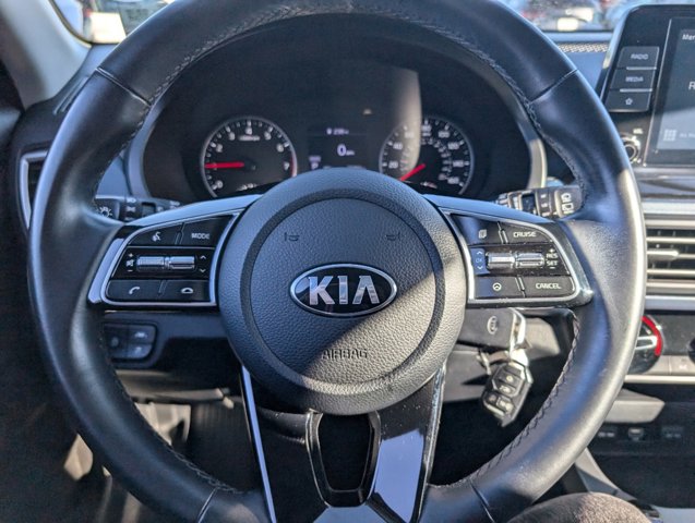 2021 Kia Seltos S 27