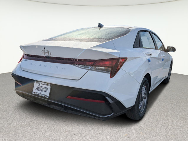 2025 Hyundai Elantra SE 6