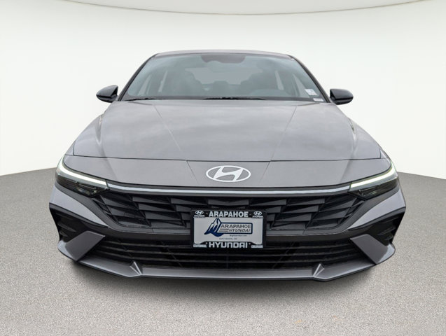 2025 Hyundai Elantra SEL Sport 2