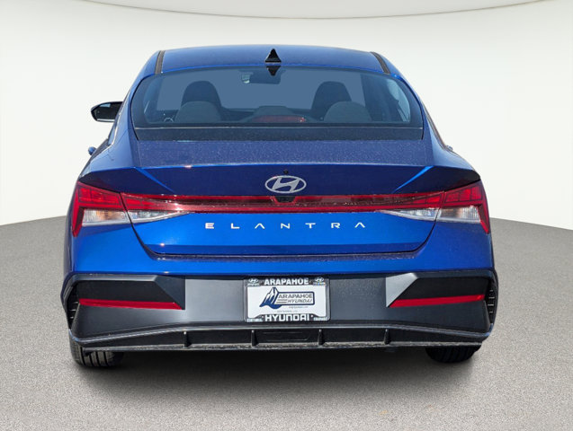 2025 Hyundai Elantra SEL Convenience 4