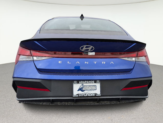 2025 Hyundai Elantra SEL Sport 5