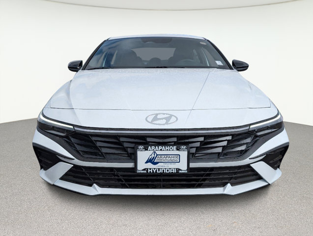 2025 Hyundai Elantra SEL Sport 2