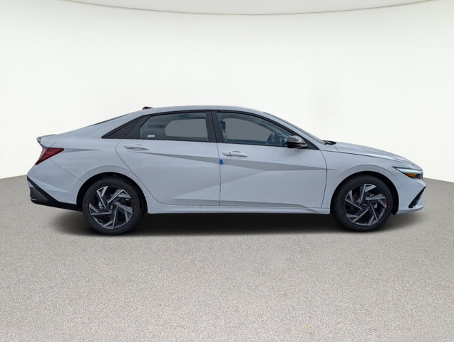 2025 Hyundai Elantra SEL Sport 7