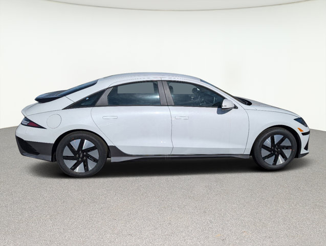 2025 Hyundai IONIQ 6 SE 4