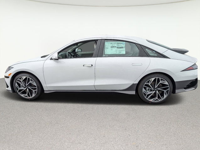 2025 Hyundai IONIQ 6 SEL 8