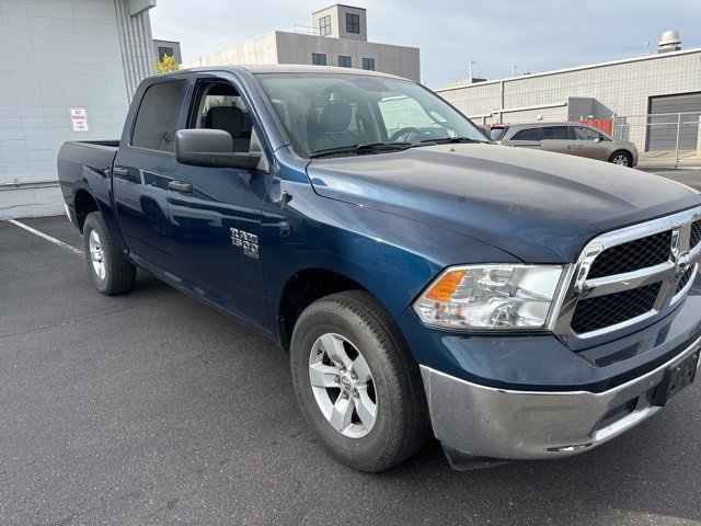 2022 Ram 1500 Classic SLT 3